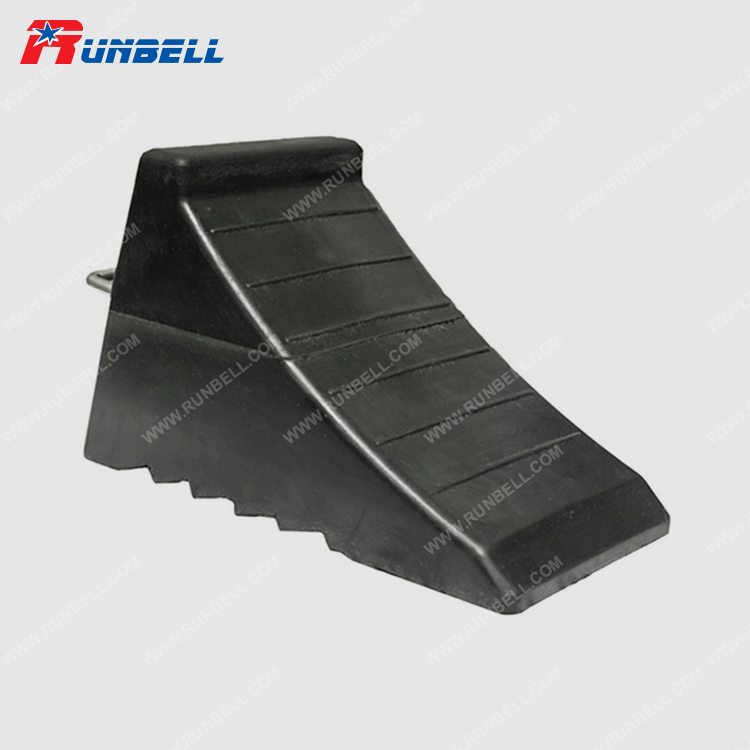 RUBBER WHEEL CHOCK - TS015