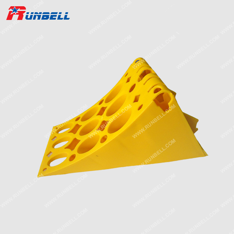 PLASTIC WHEEL CHOCK - TS194