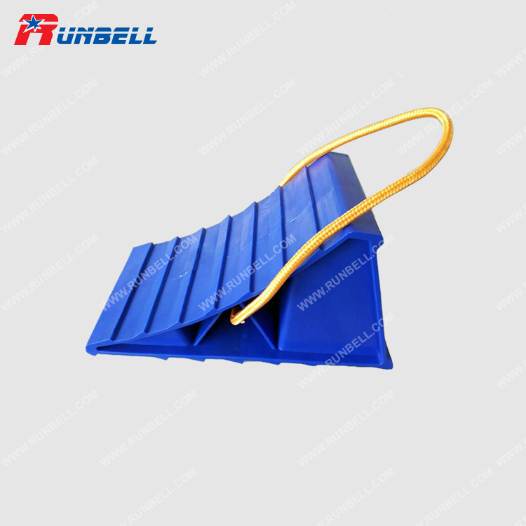 PLASTIC WHEEL CHOCK - TS201R