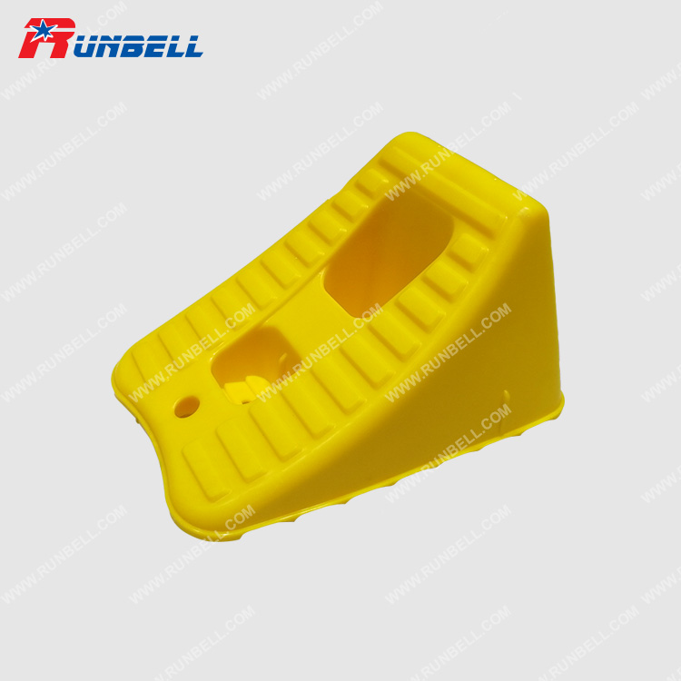 PLASTIC WHEEL CHOCK - TS202