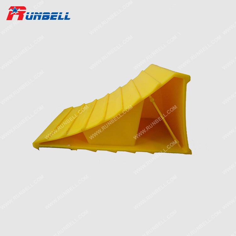 PLASTIC WHEEL CHOCK - TS201
