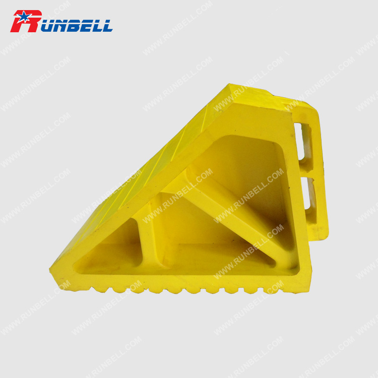 YELLOW RUBBER CHOCK - TS004G