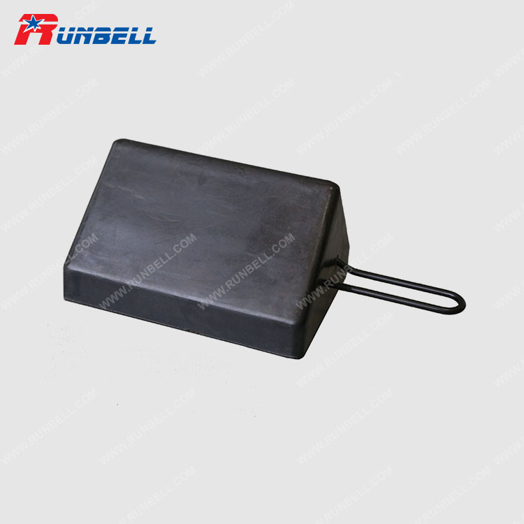 RUBBER WHEEL CHOCK - TS016A