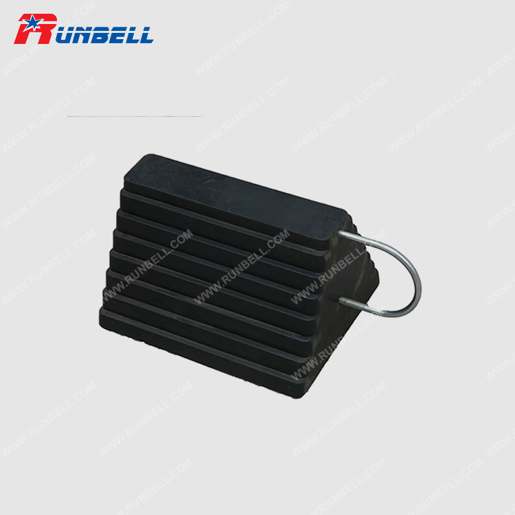 RUBBER WHEEL CHOCK - TS063R