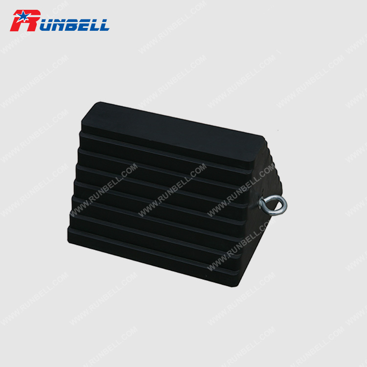 RUBBER WHEEL CHOCK - TS063C