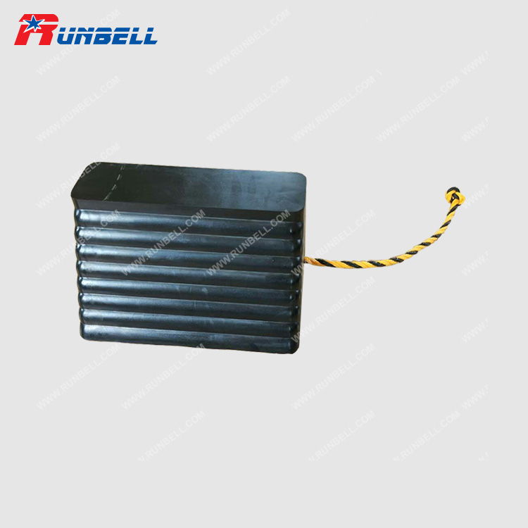 RUBBER WHEEL CHOCK - TS105R