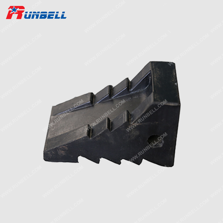 RUBBER WHEEL CHOCK - TS231