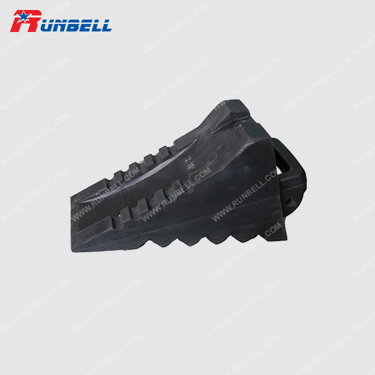 RUBBER WHEEL CHOCK - TS233