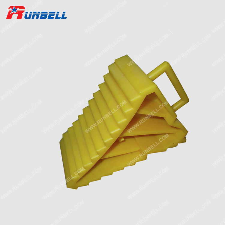 PLASTIC WHEEL CHOCK - TS008