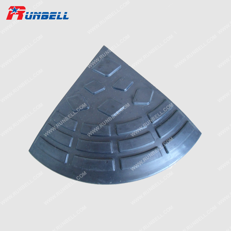 CORNER FOR RUBBER CURB RAMP