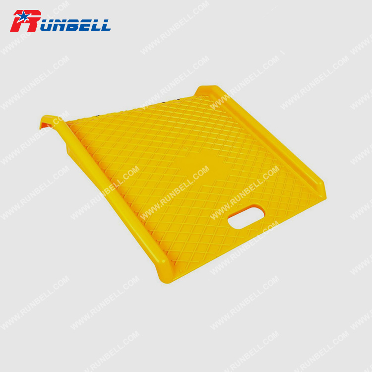 POLY CURB RAMP - TS690