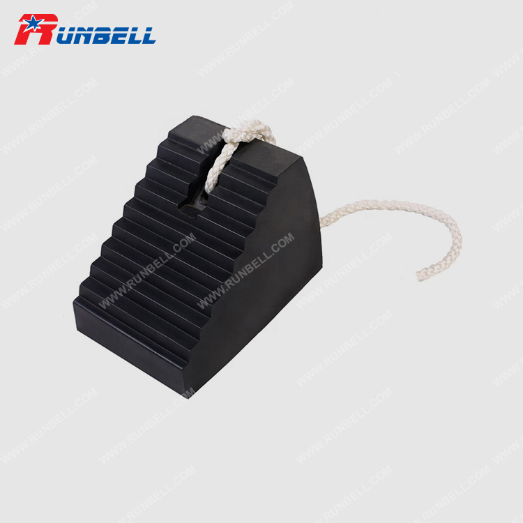 RUBBER WHEEL CHOCK - TS242