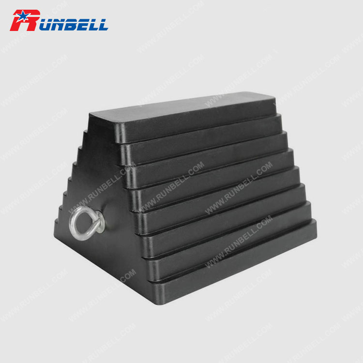 RUBBER WHEEL CHOCK - TS037
