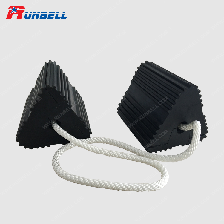 RUBBER WHEEL CHOCK - TS608